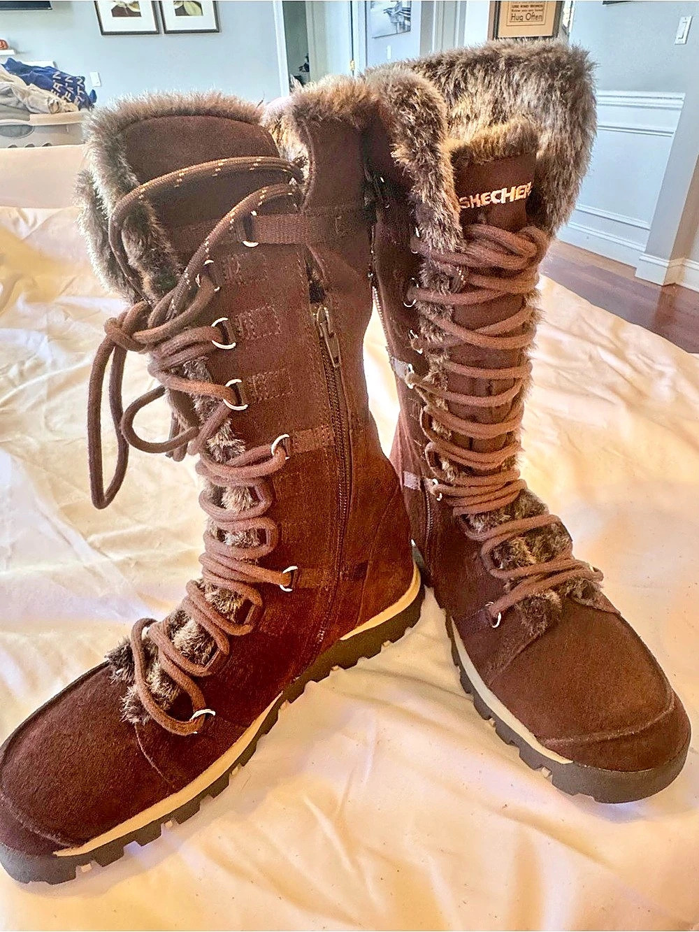NEW Skechers Brown Faux Fur Lined Lace-Up Boots – Women’s 7.5